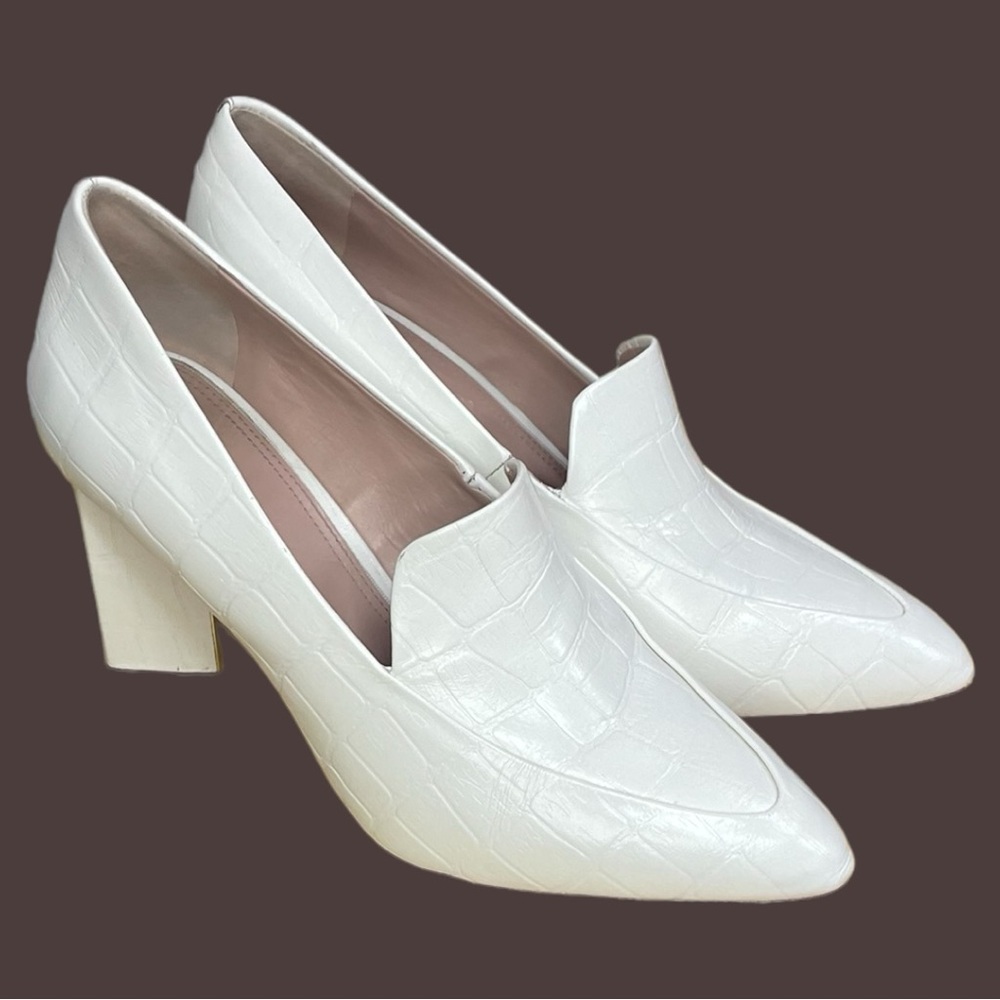 AD & Daughters White Shoes Size 8.5